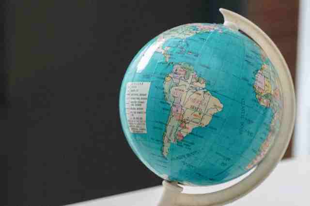 Weekends Around the World - Must Know for Travelers
