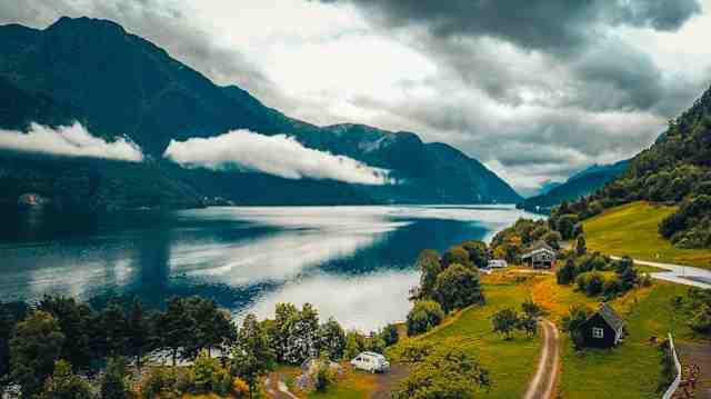 Ever Traveled to A Landlocked Country?